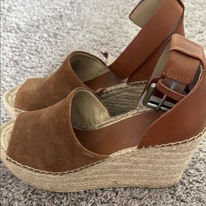 MARC FISHER ADALYN ESPADRILLE WEDGE SANDAL SHOE WOMENS SIZE 9